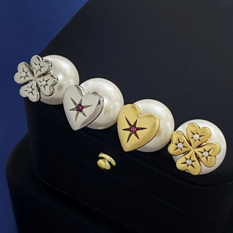 Christian Dior Earrings Attractive 235997