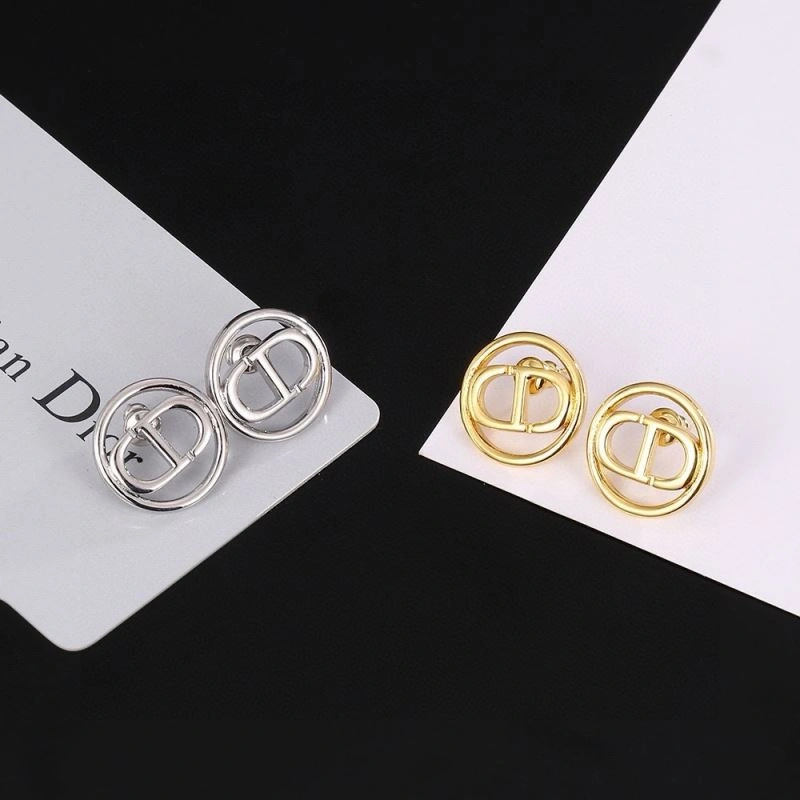 Soft Christian Dior Earrings 235992