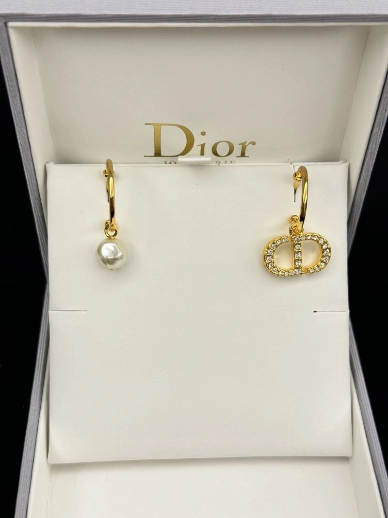 Trendy Christian Dior Earrings 235785
