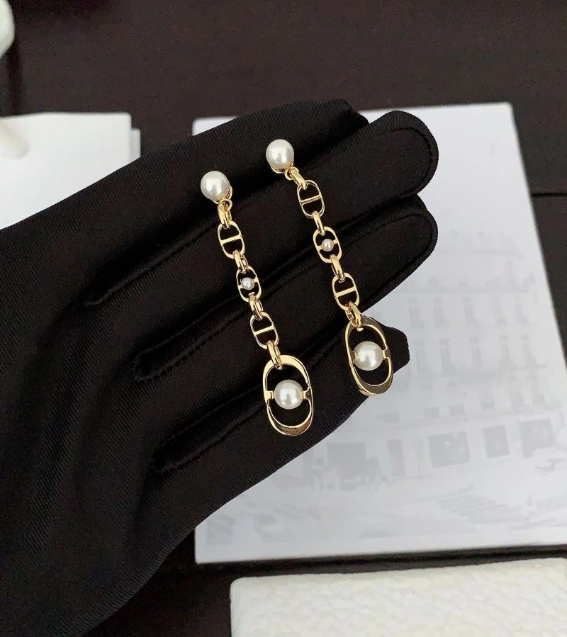 MoistureWicking Christian Dior Earrings 236349