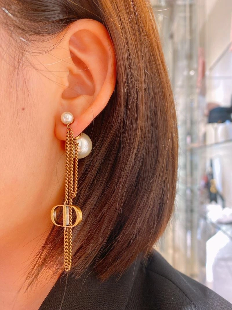 Christian Dior Earrings OnTrend 236341