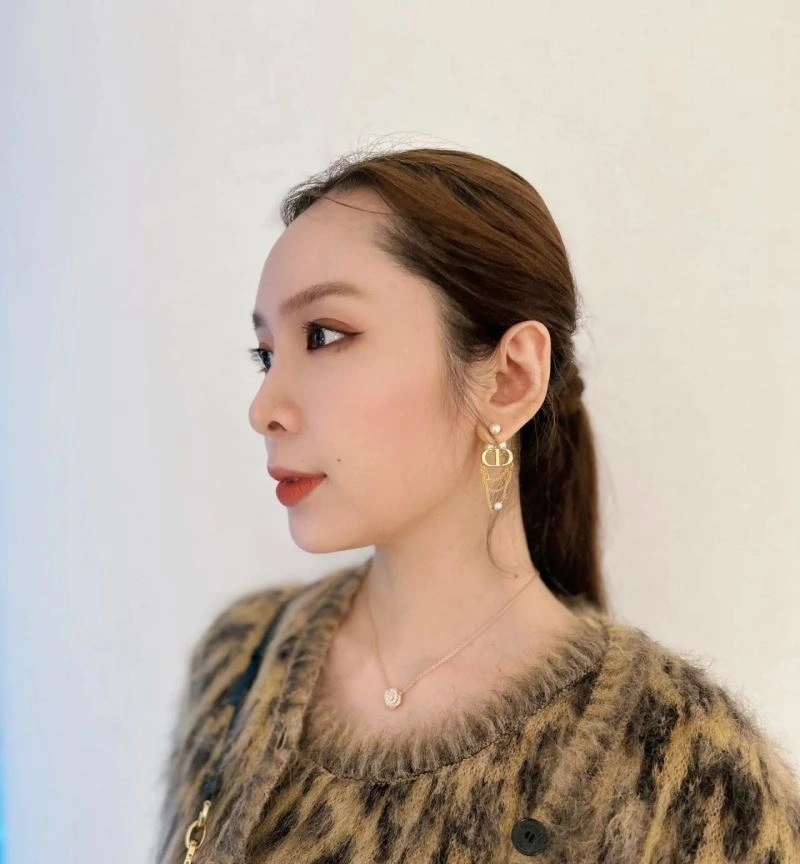 Tailored Christian Dior Earrings 236415