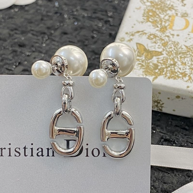 Christian Dior Earrings UrbanChic 236317