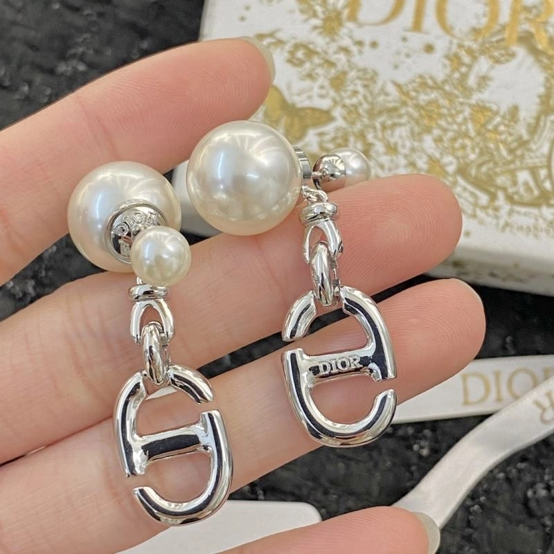 Christian Dior Earrings UrbanChic 236317