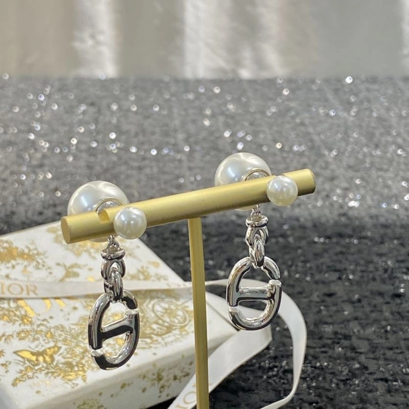 Christian Dior Earrings UrbanChic 236317