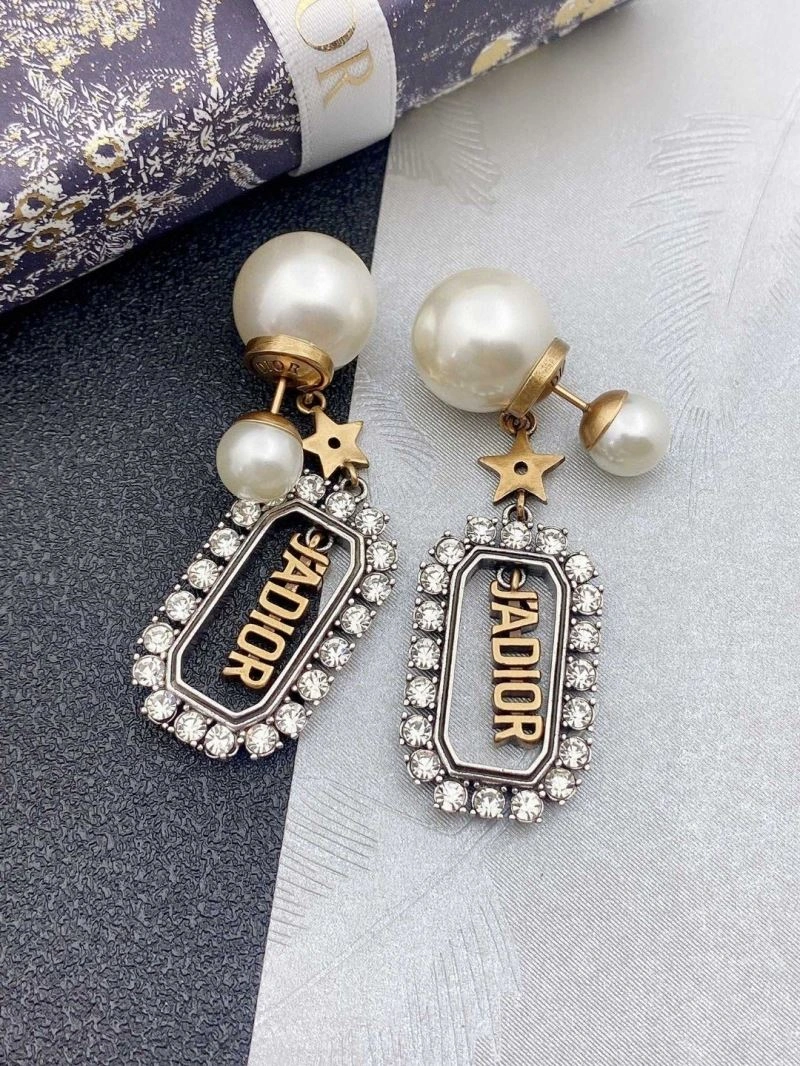 Christian Dior Earrings Attractive 236143