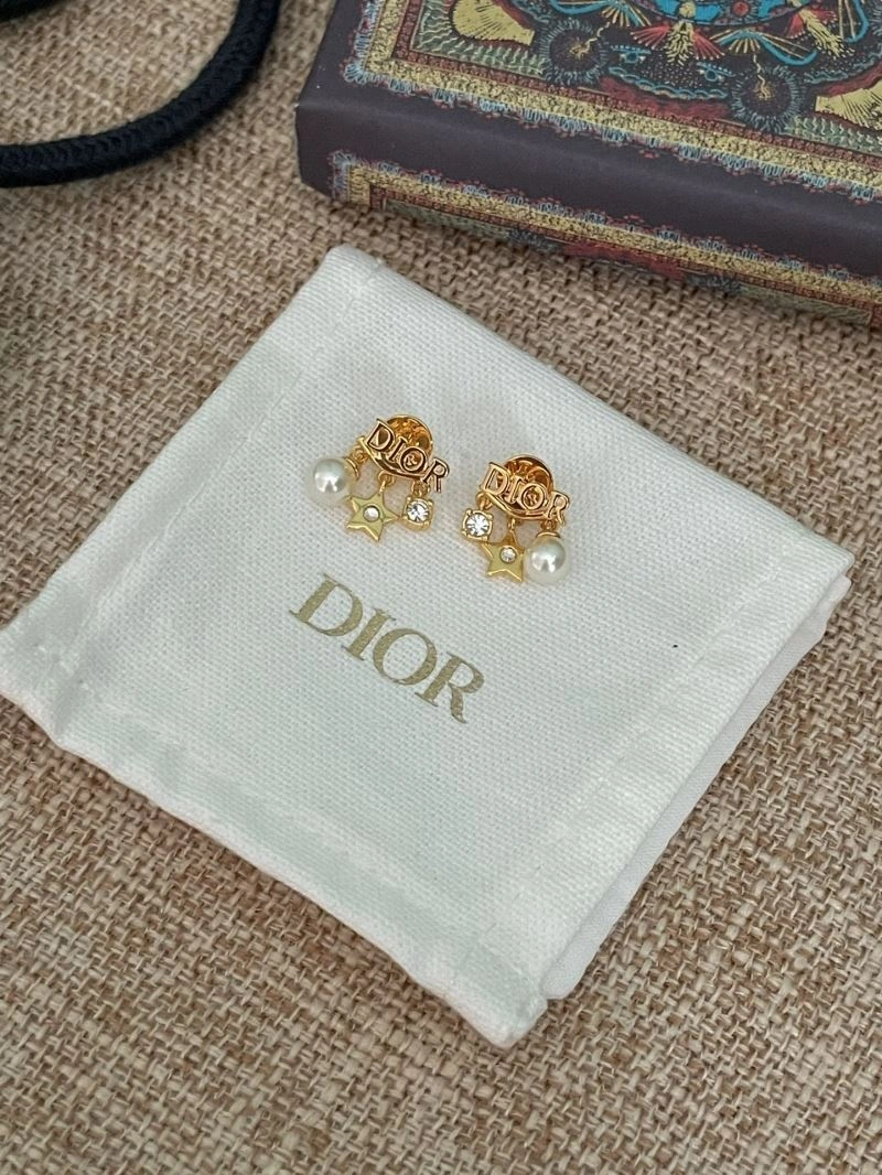 Christian Dior Earrings Comfortable 235599