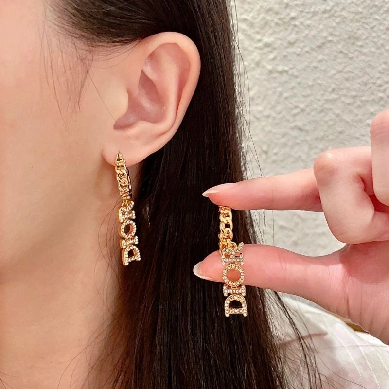 Classic Christian Dior Earrings 235650