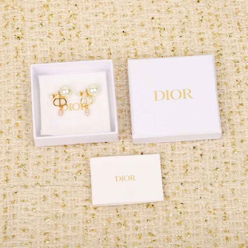 Christian Dior Earrings Cozy 235331