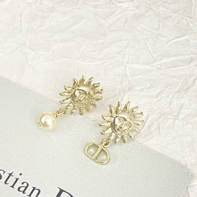 Christian Dior Earrings Refined 235083