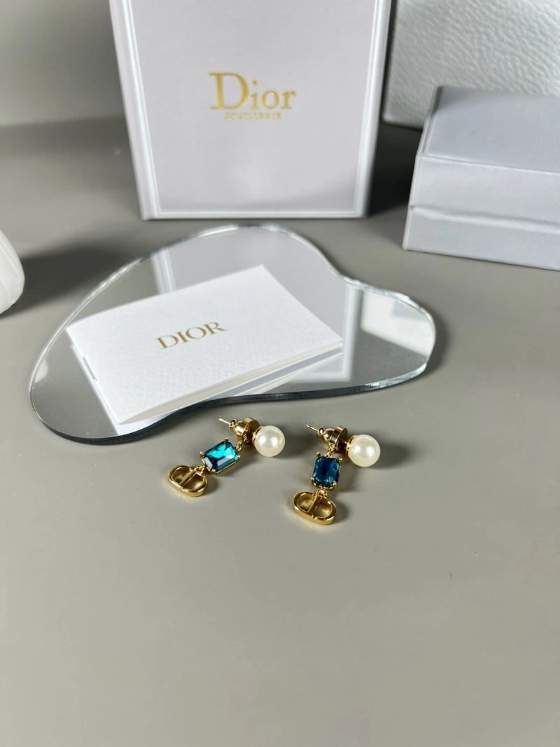 Christian Dior Earrings SmartChoice 235062