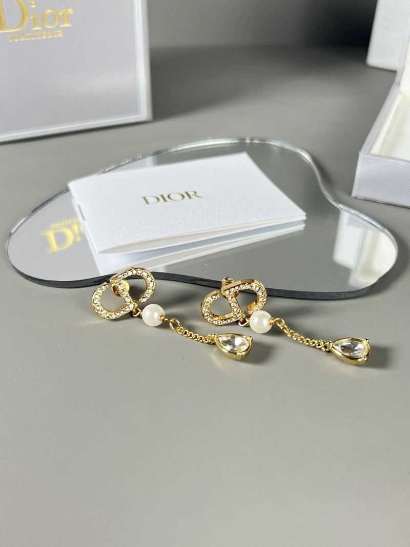 Cozy Christian Dior Earrings 235072