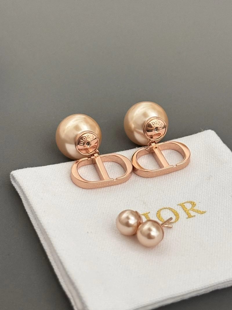Thermal Christian Dior Earrings 235032