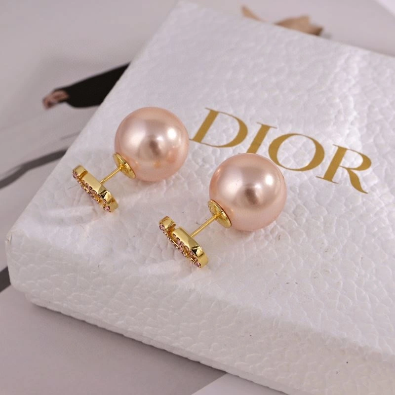 Breathable Christian Dior Earrings 235044