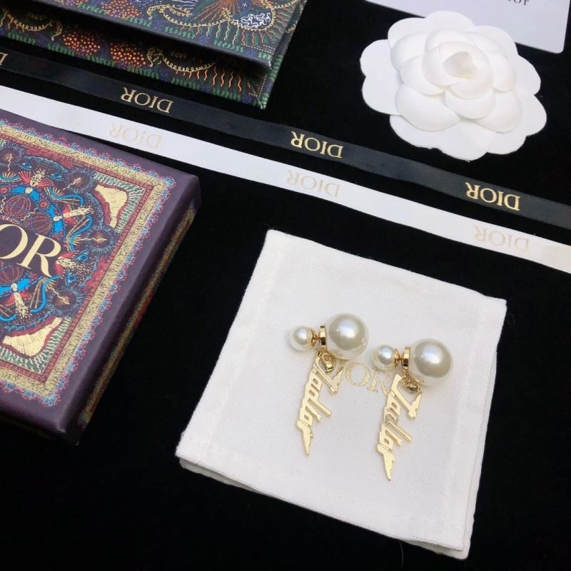Christian Dior Earrings FashionForward 234952