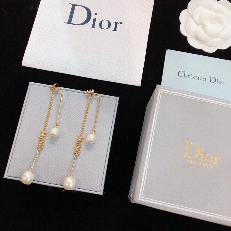 Christian Dior Earrings Comfortable 234948