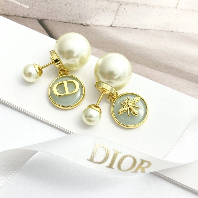 Comfortable Christian Dior Earrings 234938