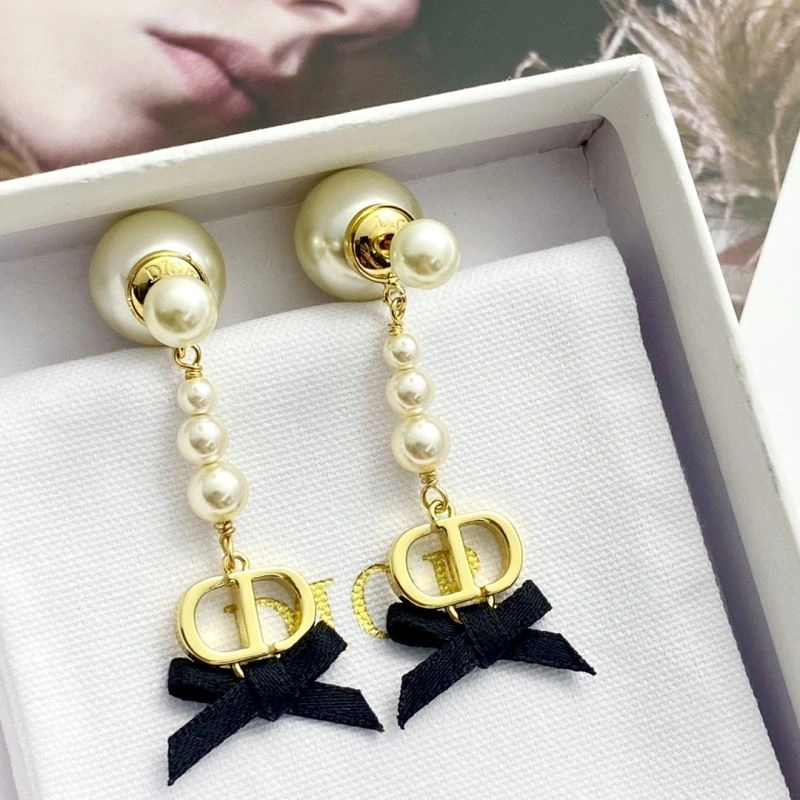 FashionForward Christian Dior Earrings 234895