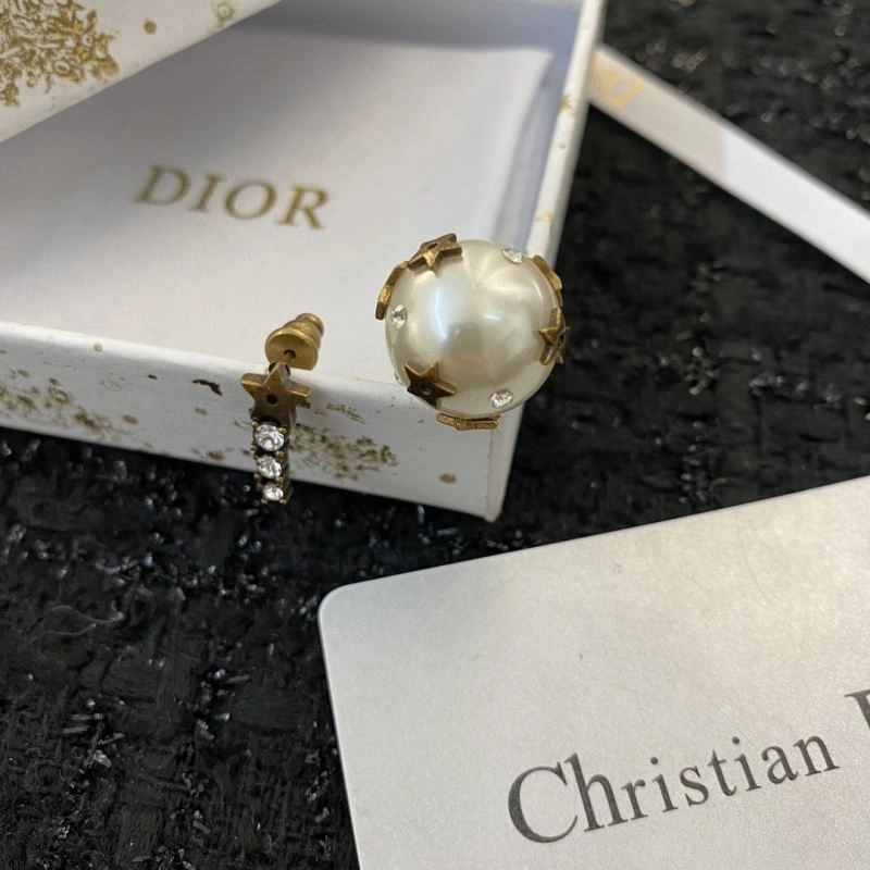Christian Dior Earrings TechFriendly 234905