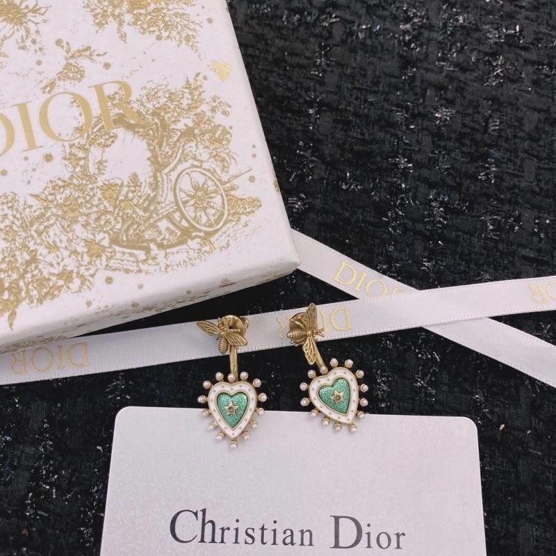 Christian Dior Earrings Minimalist 234887
