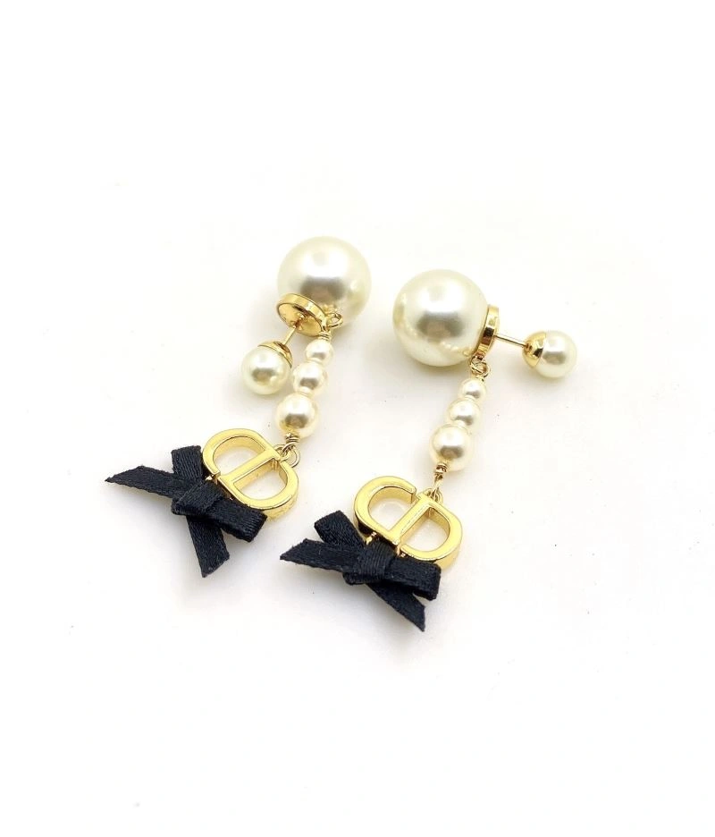 Christian Dior Earrings Versatile 234871