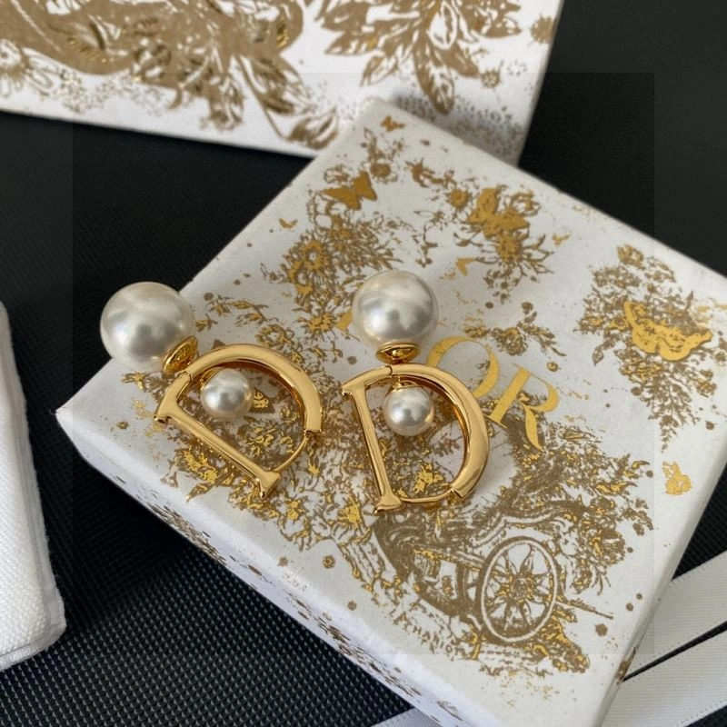 Christian Dior Earrings AllSeason 234590