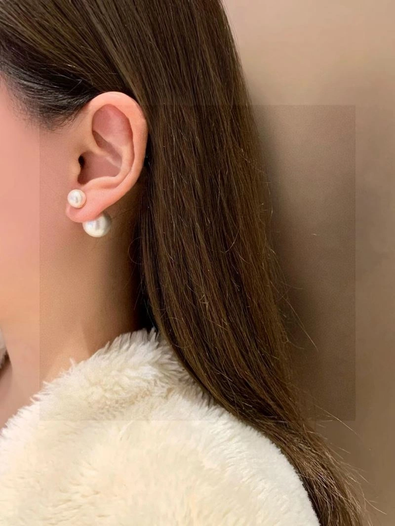 Christian Dior Earrings AllSeason 234590