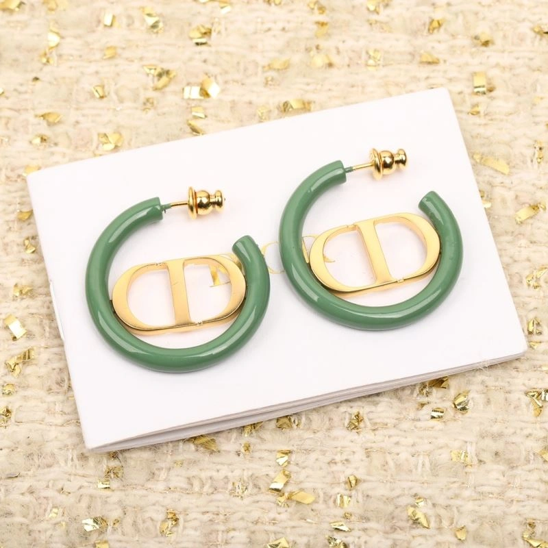 Effortless Christian Dior Earrings 234542