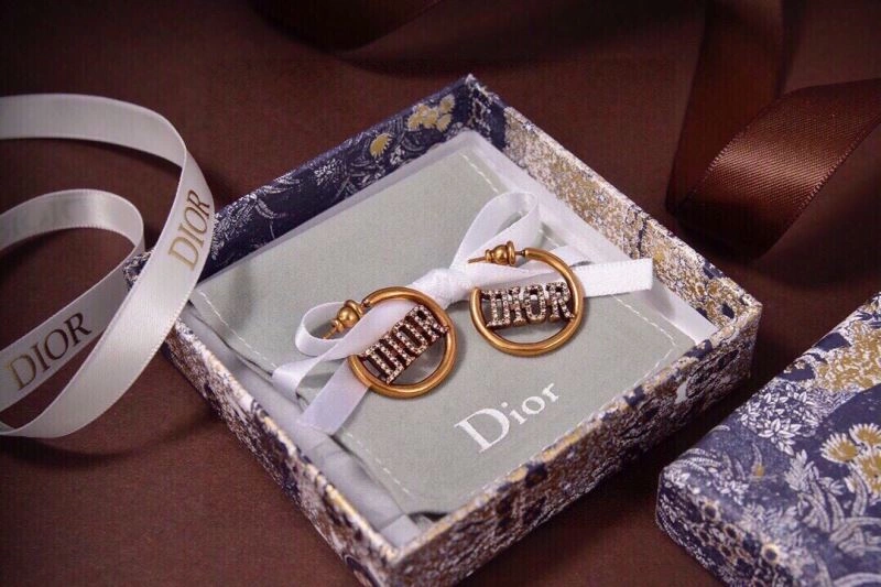 Trendy Christian Dior Earrings 234608