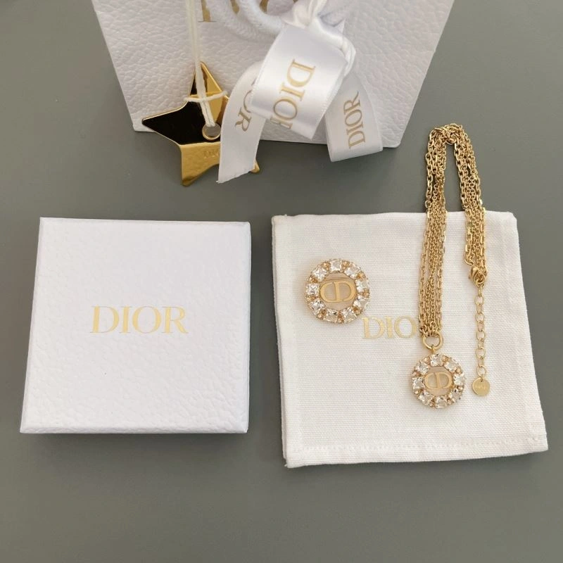 Christian Dior Earrings MultiPurpose 234532