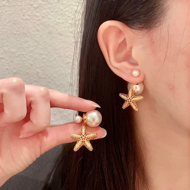 Elegant Christian Dior Earrings 234499