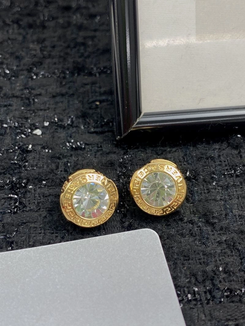 Christian Dior Earrings Sleek 234516