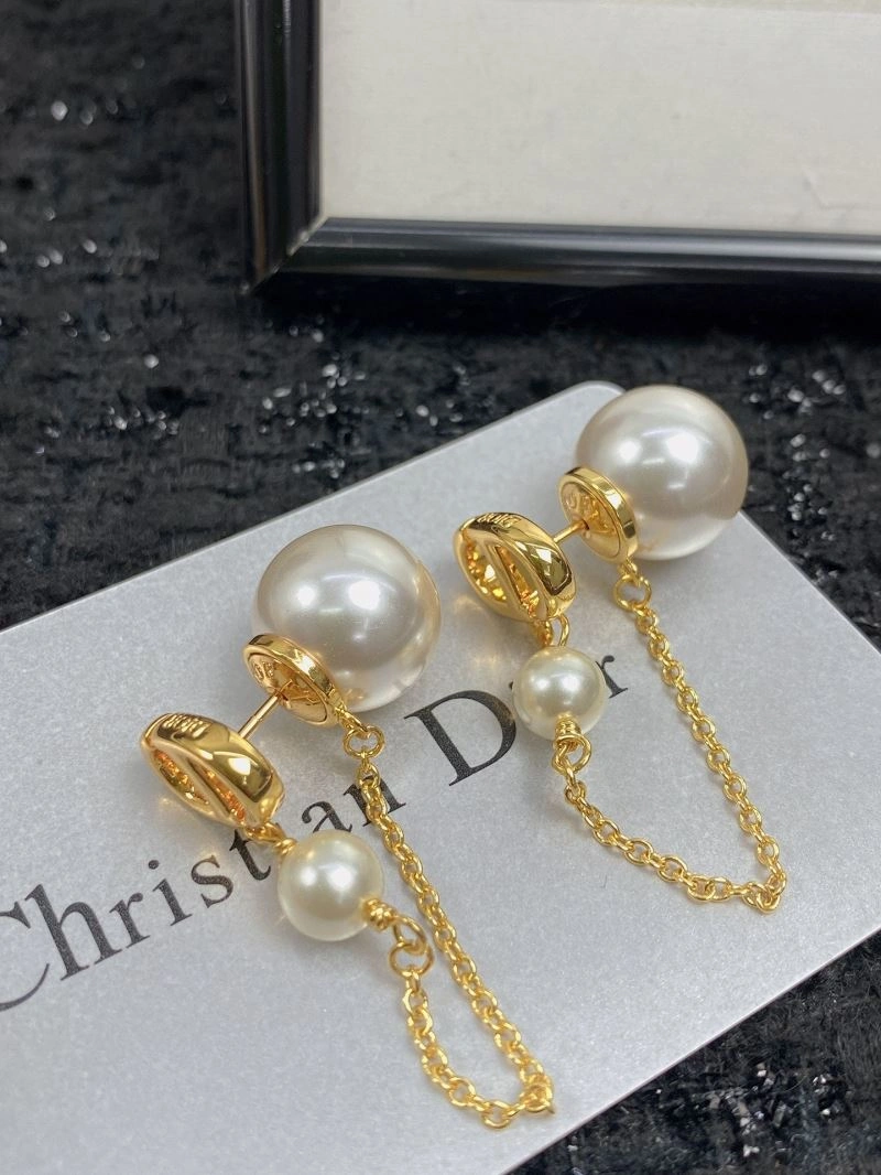 Affordable Christian Dior Earrings 234482