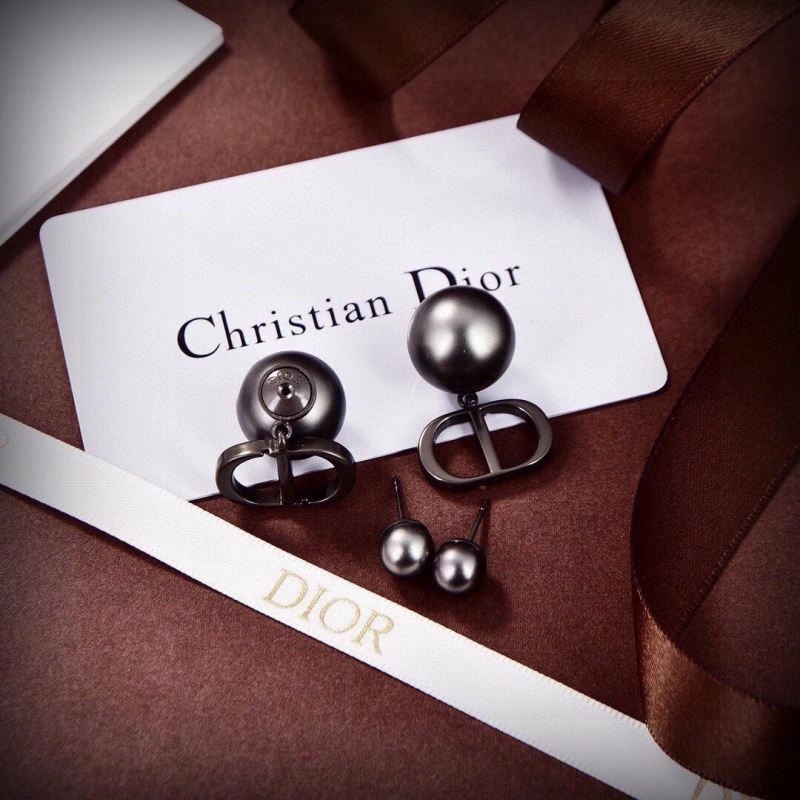 Christian Dior Earrings TimelessDesign 234208
