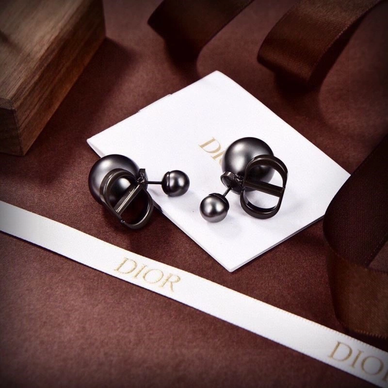 Christian Dior Earrings TimelessDesign 234208