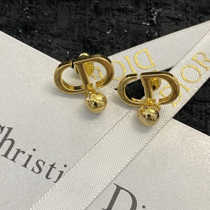 Soft Christian Dior Earrings 234180