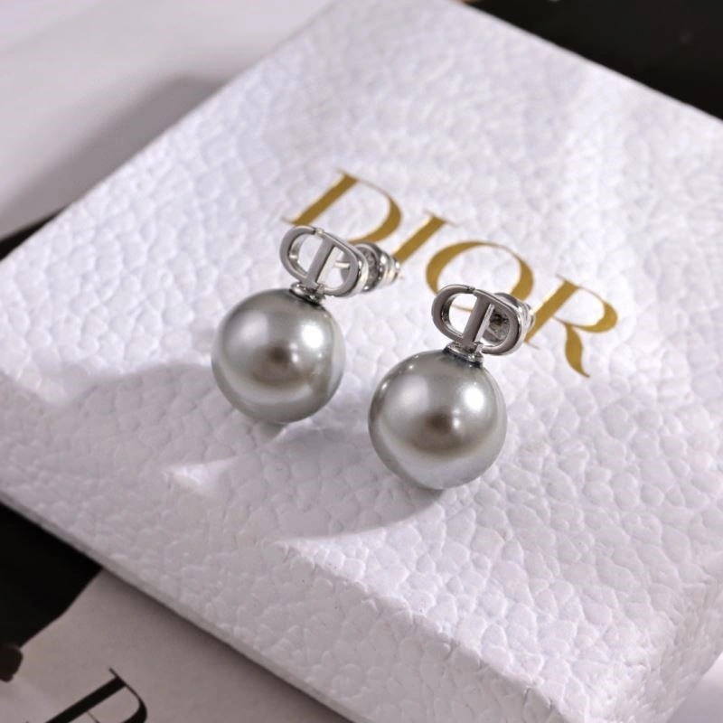 Christian Dior Earrings UrbanChic 233869