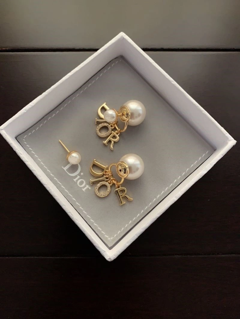 Contemporary Christian Dior Earrings 233894