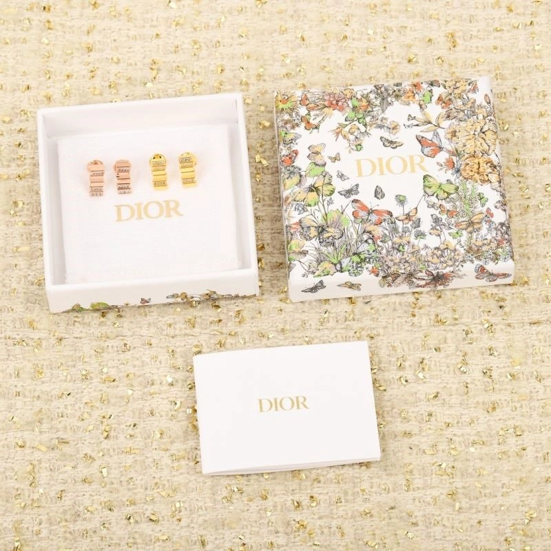 UrbanStyle Christian Dior Earrings 233890