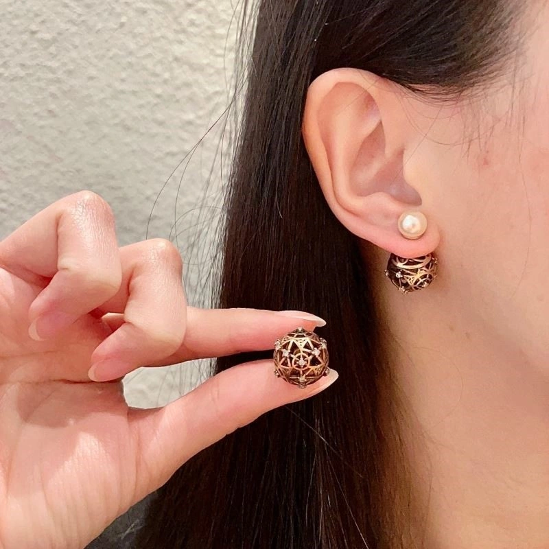 Christian Dior Earrings Practical 233630