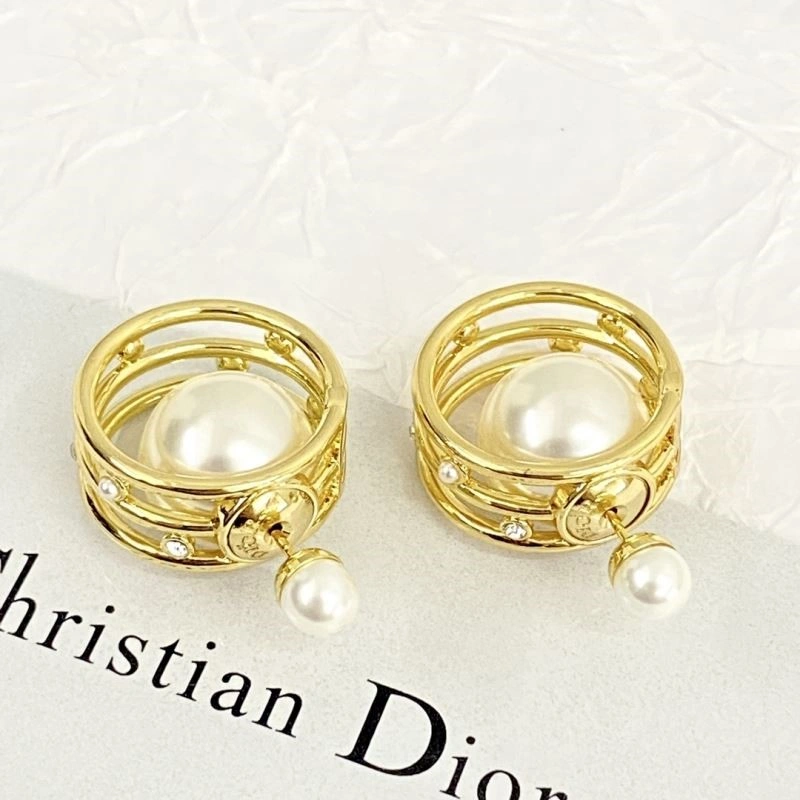 GoAnywhere Christian Dior Earrings 233574