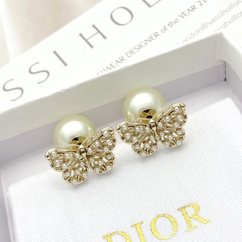 Christian Dior Earrings Stylish 233580