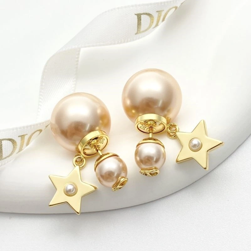 Christian Dior Earrings Comfortable 233535