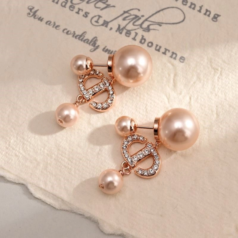 Lightweight Christian Dior Earrings 233496