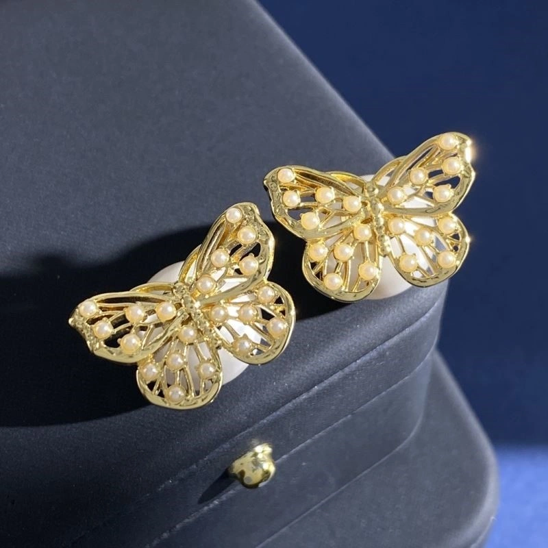 Christian Dior Earrings UrbanChic 233526