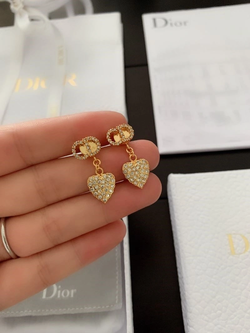 Christian Dior Earrings Compact 233488