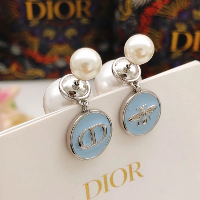 Christian Dior Earrings Snug 233517
