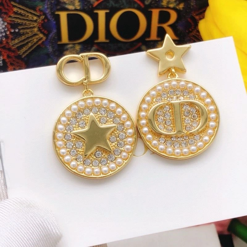 Chic Christian Dior Earrings 233454
