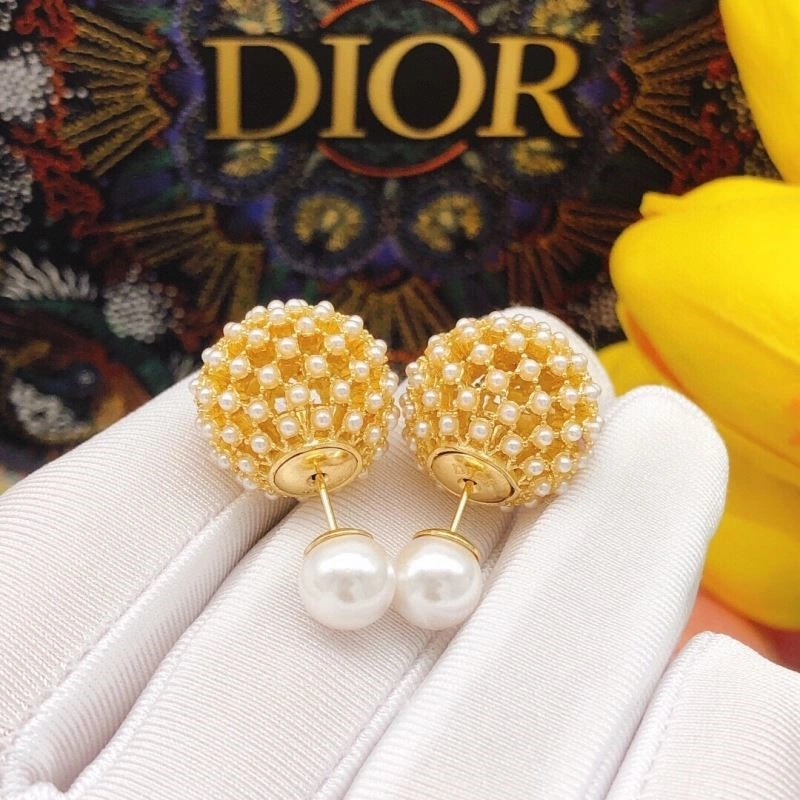 HighPerformance Christian Dior Earrings 233452