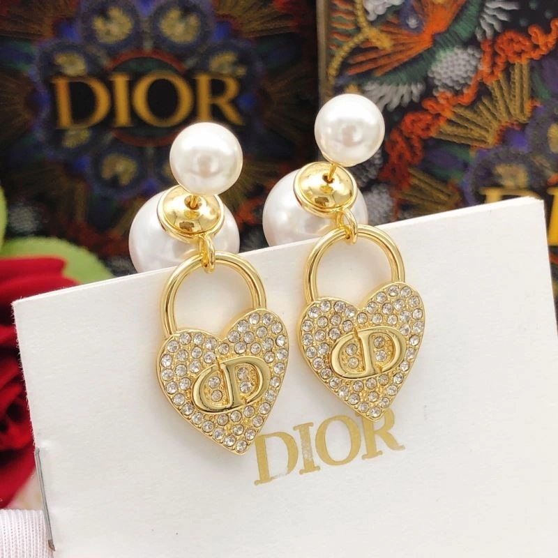 Classic Christian Dior Earrings 233450